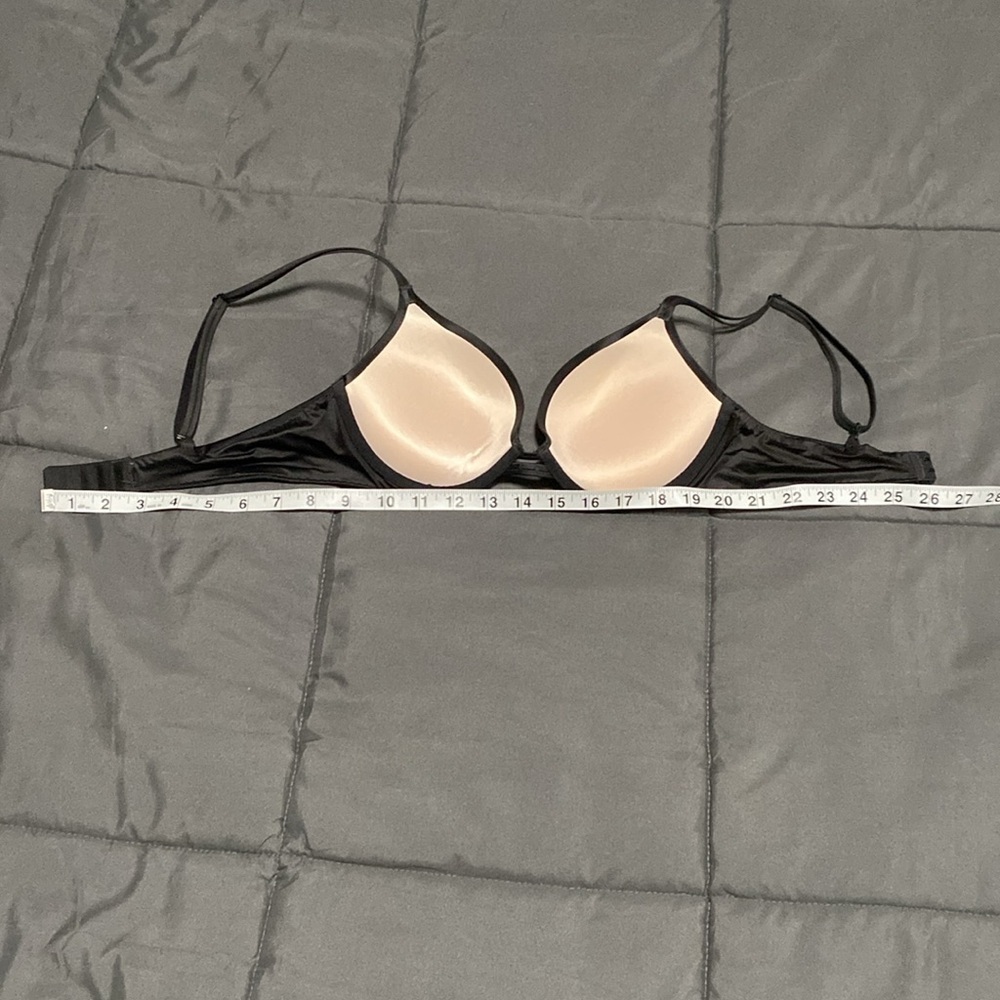 Victoria's Secret Very Sexy Push Up Bra - Picture 10 of 11